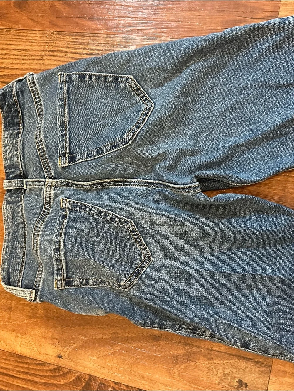 Abercrombie & Fitch light blue